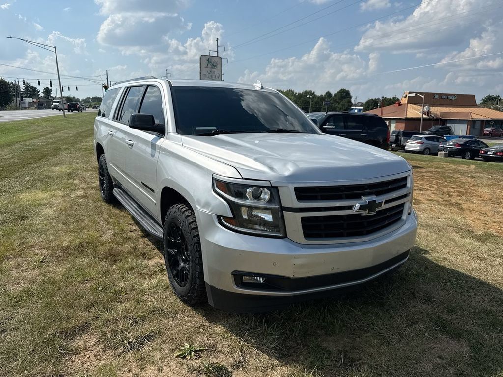 Used 2018 Chevrolet Suburban Premier AWD/4WD image 7