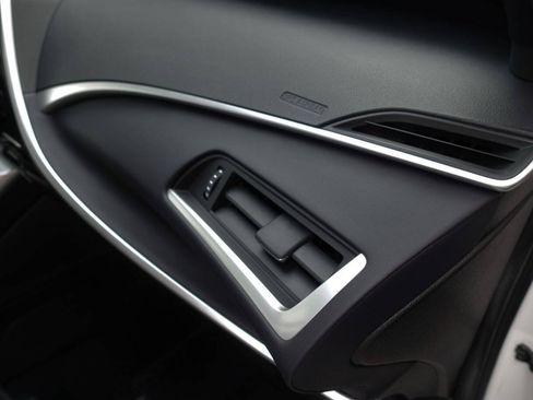 Used 2017 Toyota Mirai FWD image 30