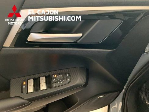 New 2026 Mitsubishi Outlander SE FWD image 10