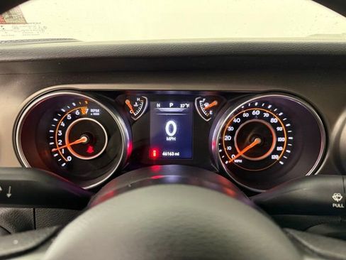 Used 2018 Jeep Wrangler Unlimited Sport image 12