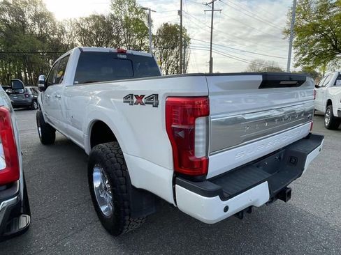 Used 2017 Ford F350 Platinum w/ Platinum Ultimate Package image 4