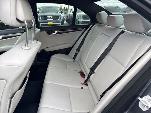 Used 2013 Mercedes-Benz C 300 4MATIC Sedan image 15