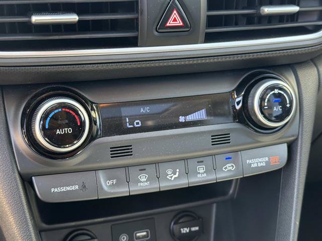 Used 2018 Hyundai Kona Limited FWD image 27