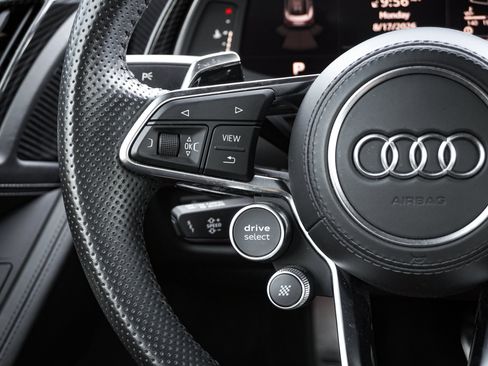 Used 2018 Audi R8 V10 plus AWD/4WD image 18