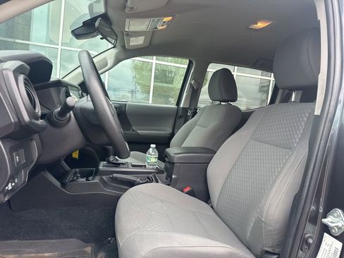 Used 2023 Toyota Tacoma SR AWD/4WD image 16