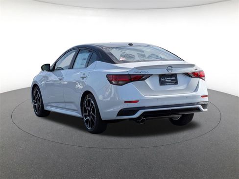 New 2025 Nissan Sentra SR w/ SR Premium Package image 7