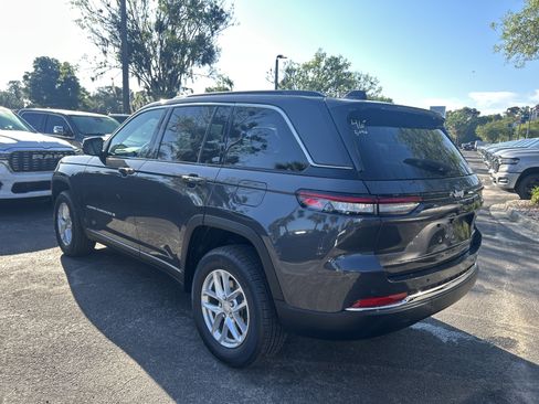 New 2026 Jeep Grand Cherokee Laredo X RWD image 5