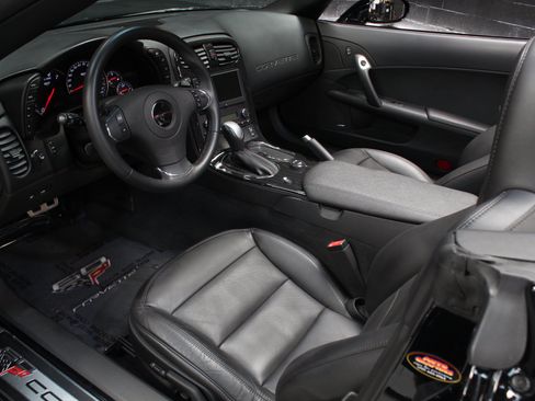 Used 2013 Chevrolet Corvette Grand Sport w/ 3LT Preferred Equipment Group RWD image 42