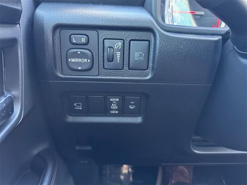 Used 2022 Toyota 4Runner TRD Off-Road Premium image 28