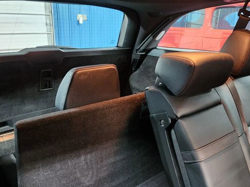 Used 2013 Mercedes-Benz E 350 E 350 4MATIC Wagon 4D image 19