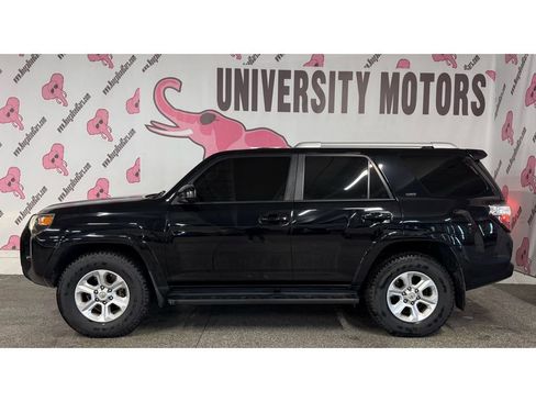 Used 2018 Toyota 4Runner SR5 image 9