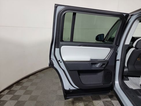 Used 2024 Rivian R1S Adventure AWD/4WD image 17