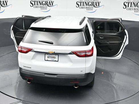 Used 2020 Chevrolet Traverse LT FWD image 37