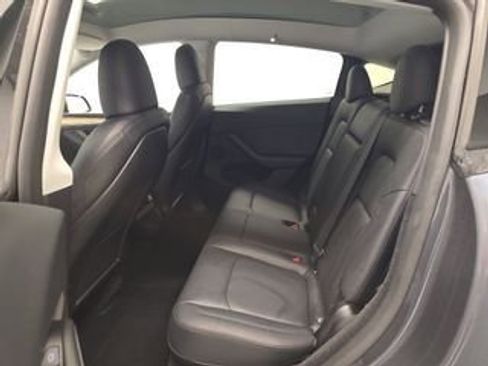 Used 2023 Tesla Model Y Long Range AWD/4WD image 9
