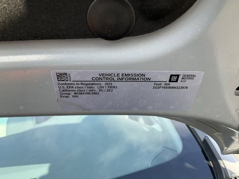 Used 2021 Chevrolet Bolt LT image 12