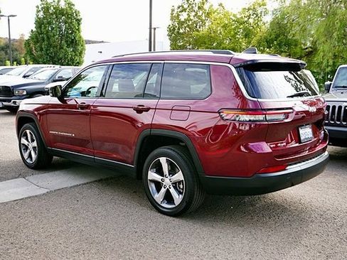 Used 2021 Jeep Grand Cherokee L Limited w/ Trailer Tow Package AWD/4WD image 6
