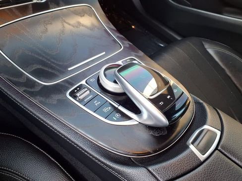 Used 2019 Mercedes-Benz E 300 image 16