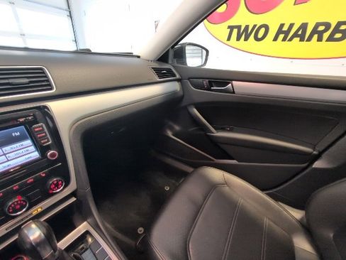 Used 2013 Volkswagen Passat 2.5 SE image 23