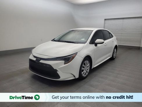 Used 2024 Toyota Corolla LE FWD image 1
