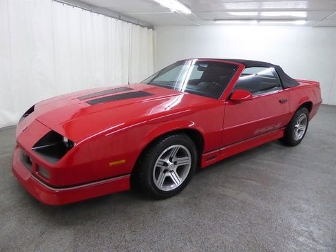 Used 1988 Chevrolet Camaro IROC-Z image 11