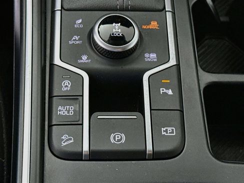 Certified 2025 Kia Sorento S AWD/4WD image 12