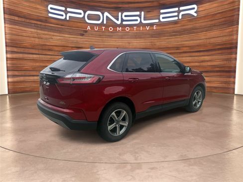 Used 2022 Ford Edge SEL w/ Convenience Package AWD/4WD image 7