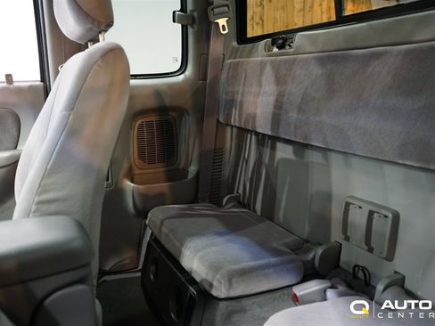 Used 2004 Toyota Tacoma 4x4 Xtracab V6 image 31