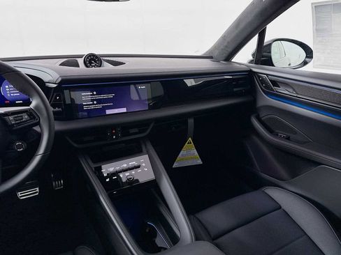 New 2025 Porsche Macan Turbo Electric image 19