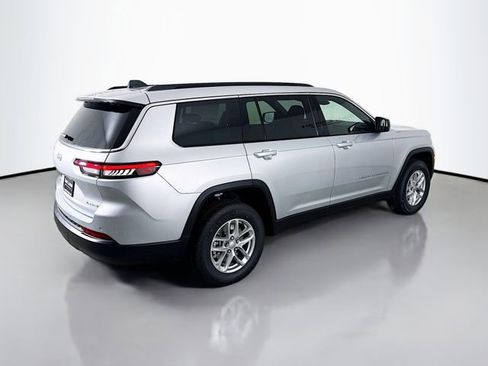 New 2025 Jeep Grand Cherokee L Laredo image 7