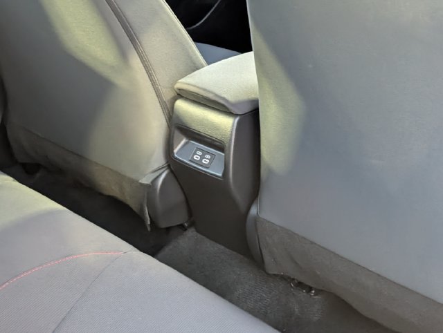 Used 2026 Toyota Corolla SE FWD image 30