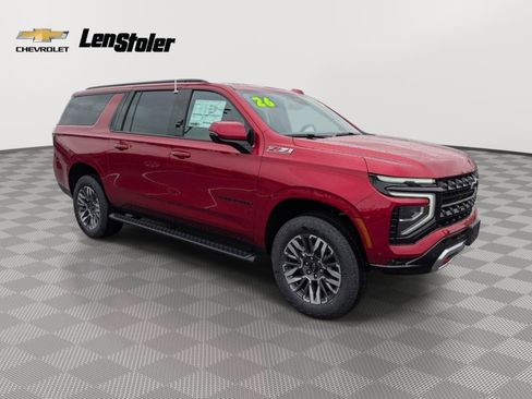 New 2026 Chevrolet Suburban Z71 w/ Comfort Package AWD/4WD image 4
