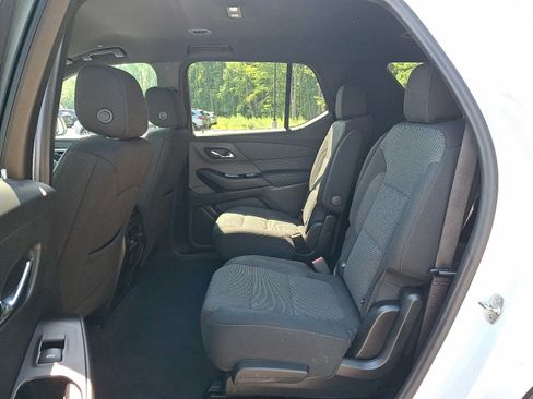 Used 2024 Chevrolet Traverse LT AWD/4WD image 10