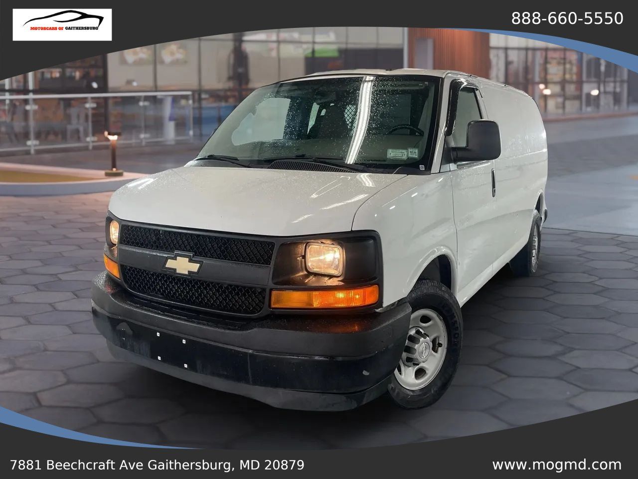 Used 2017 Chevrolet Express 2500 RWD image 1