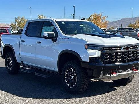 New 2026 Chevrolet Silverado 1500 ZR2 image 3