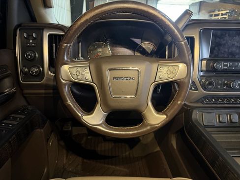 Used 2016 GMC Sierra 2500 Denali w/ Duramax Plus Package AWD/4WD image 34