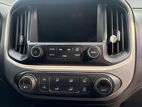 Used 2018 GMC Canyon SLE w/ SLE Convenience Package RWD image 18