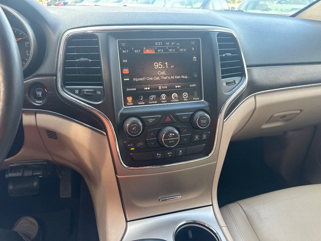 Used 2015 Jeep Grand Cherokee Limited w/ Trailer Tow Group IV AWD/4WD image 14