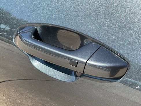 Used 2025 Kia Seltos S image 10