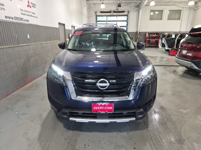Certified 2025 Nissan Pathfinder SL AWD/4WD image 8