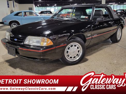 Used 1989 Ford Mustang LX RWD image 1