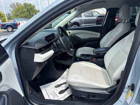 Used 2025 Ford Mustang Mach-E Premium AWD/4WD image 24