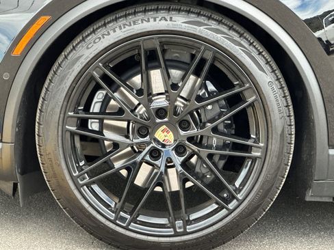 Used 2025 Porsche Macan 4S Electric image 46