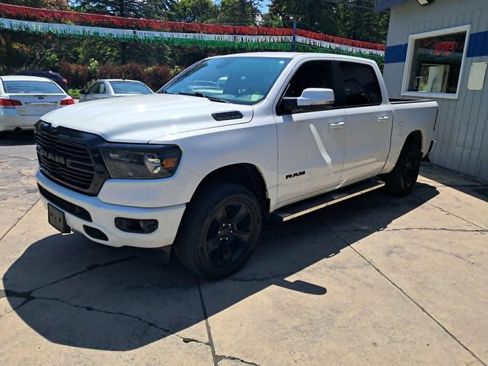 Used 2020 RAM 1500 Big Horn AWD/4WD image 1
