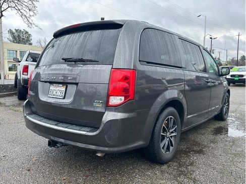 Used 2019 Dodge Grand Caravan GT image 8