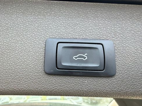 Used 2013 Audi Q5 3.0T Premium Plus w/ Audi MMI Navigation Plus Pkg image 12