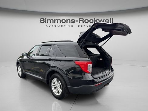 Used 2020 Ford Explorer XLT w/ Comfort Package AWD/4WD image 7