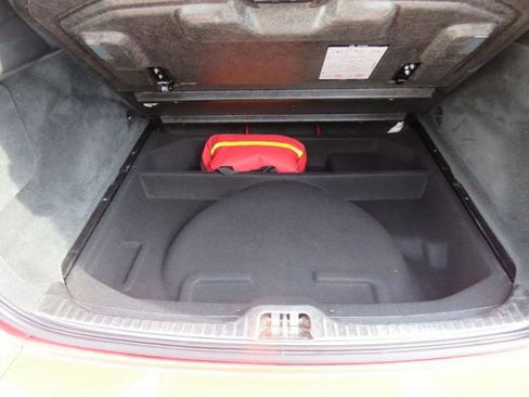 Used 2015 Volvo XC60 T6 R-Design image 36