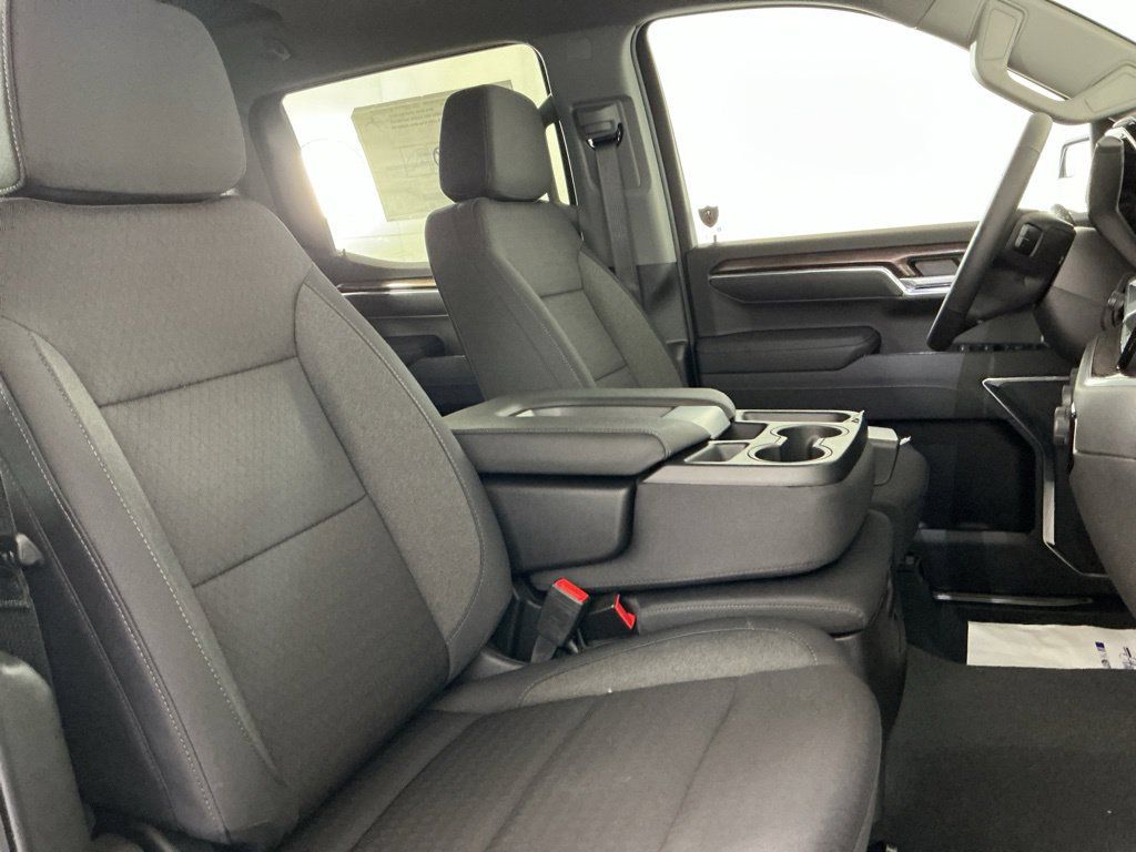 New 2026 Chevrolet Silverado 1500 RST AWD/4WD image 10
