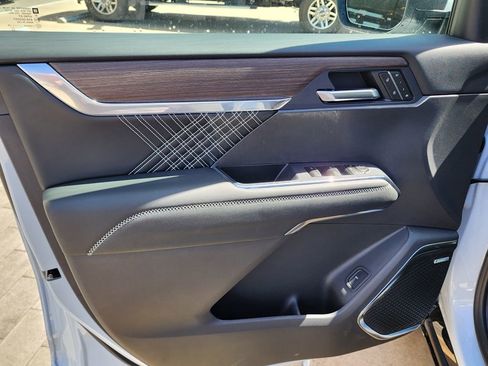 New 2026 GMC Acadia Denali FWD image 13