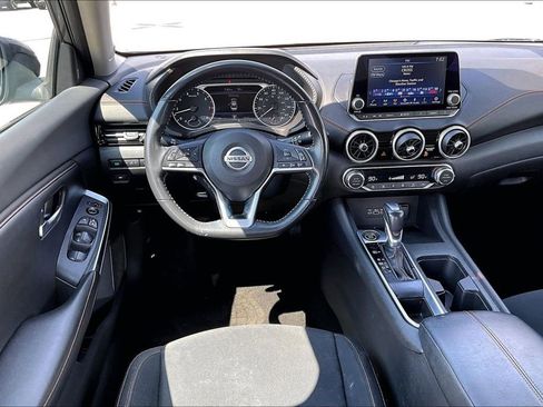 Used 2023 Nissan Sentra SR w/ Electronics Package FWD image 5